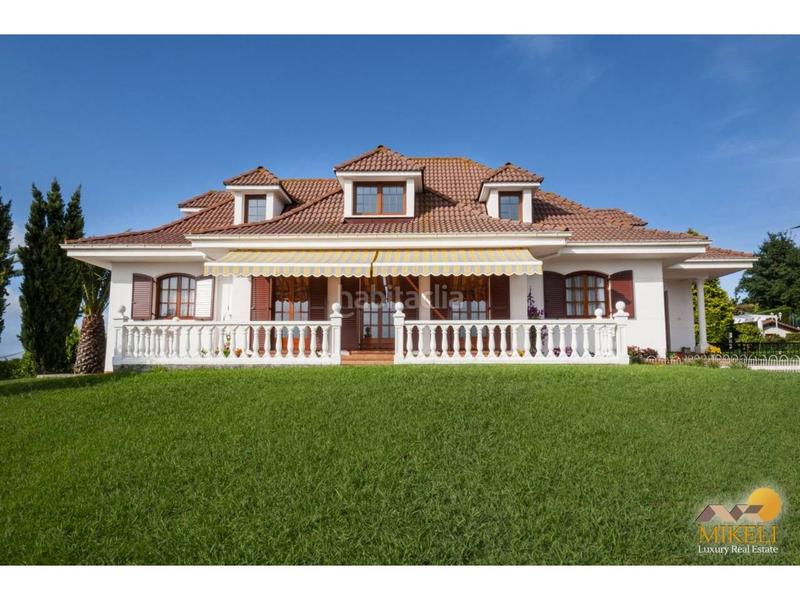 Foto a47430be-3295-4620-9ae7-cec6b1fd7219. Chalet  en el alto Maliaño , con finca urbana edificable. en Camargo