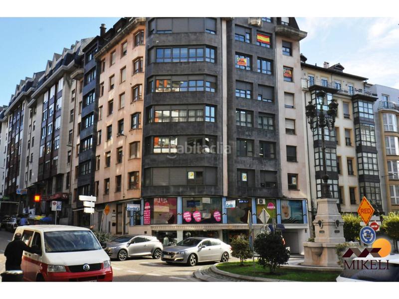 Foto ba7958d4-95ae-4d66-85eb-2f64b949318e. Alquiler local comercial local en alquiler en puertochico en Santander