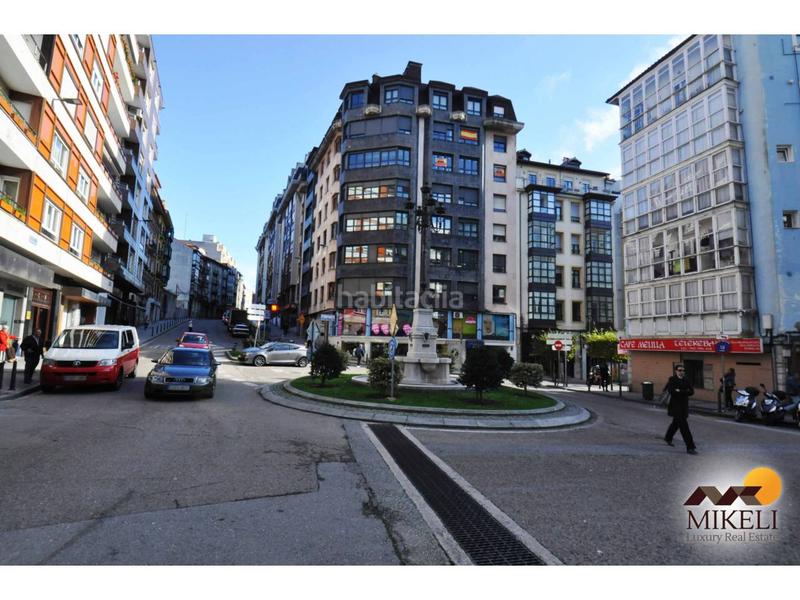 Foto b2f8ad57-2b67-4d91-a635-cb4923a64834. Location local commercial dans Puerto Chico Santander