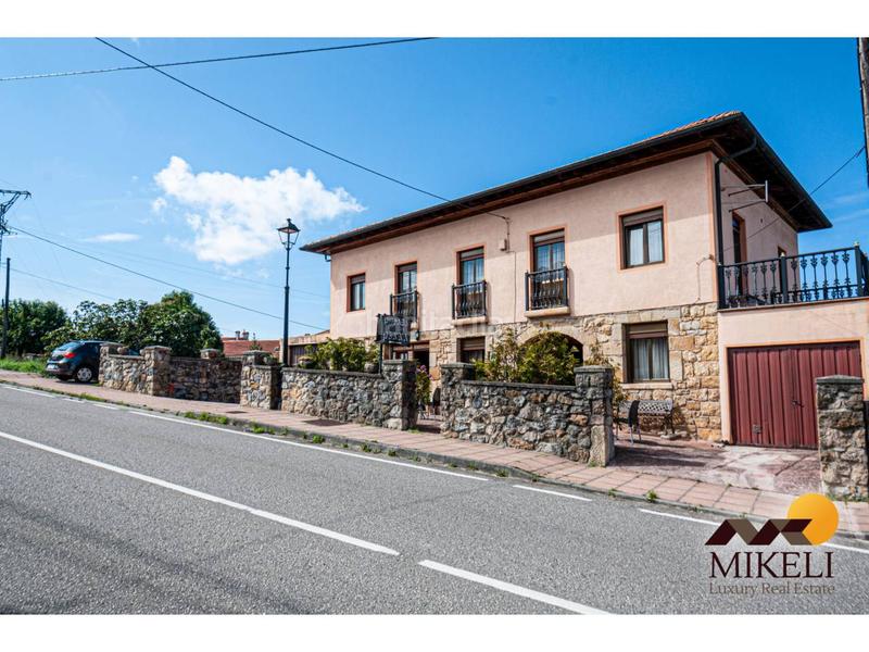 Foto 63e699cc-5bfe-4254-8495-73f9ff0be5a7. Edificio en barrio la herrán 46 encantadora posada una inversión única en cantabria en Santillana del Mar