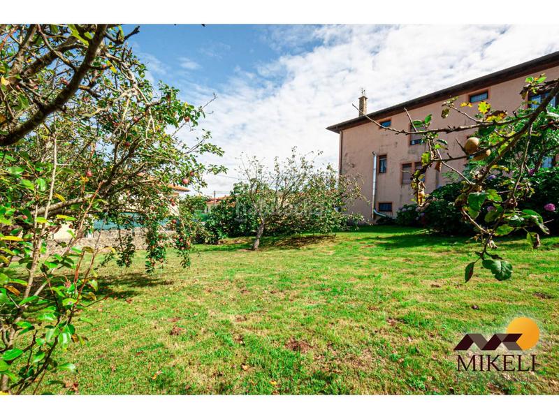 Foto 9e18899e-af77-44b8-963e-f0e61eff5e88. Edificio en barrio la herrán 46 encantadora posada una inversión única en cantabria en Santillana del Mar