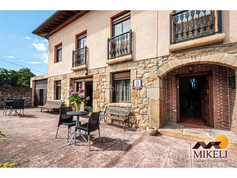 Foto e6f20ac1-57b8-4576-8e03-3b9f2425feb2. Edificio en barrio la herrán 46 encantadora posada una inversión única en cantabria en Santillana del Mar
