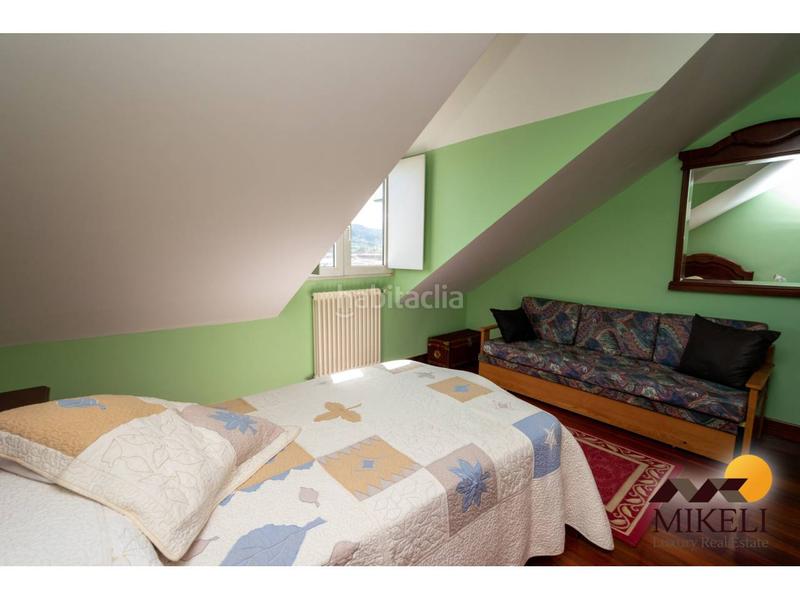 Foto 29a7e8cf-d766-4c8f-b46f-d258e182c29e. Chalet un chalet en venta amplio y cautivador en guarnizo, en Astillero (El)