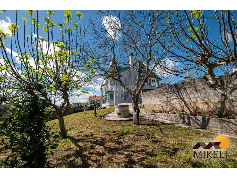 Foto ad2dd120-9f9b-4487-9531-988d4ea7fe26. Chalet un chalet en venta amplio y cautivador en guarnizo, en Astillero (El)