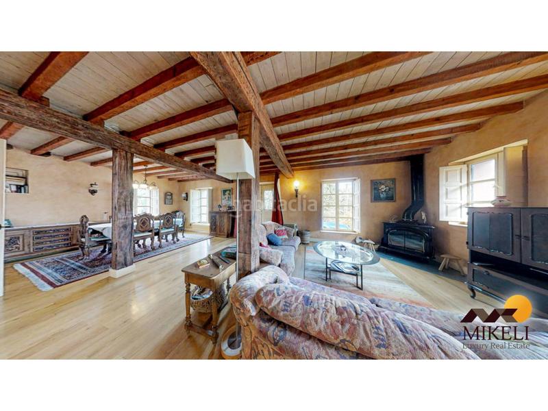 Foto e645a54f-29c4-4126-9965-c58a7277f8c9. Chalet herencia indiana en Puente Viesgo