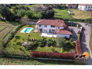 Chalet  Calle mazo. Chalet individual con piscina en venta en san mamés de meruelo