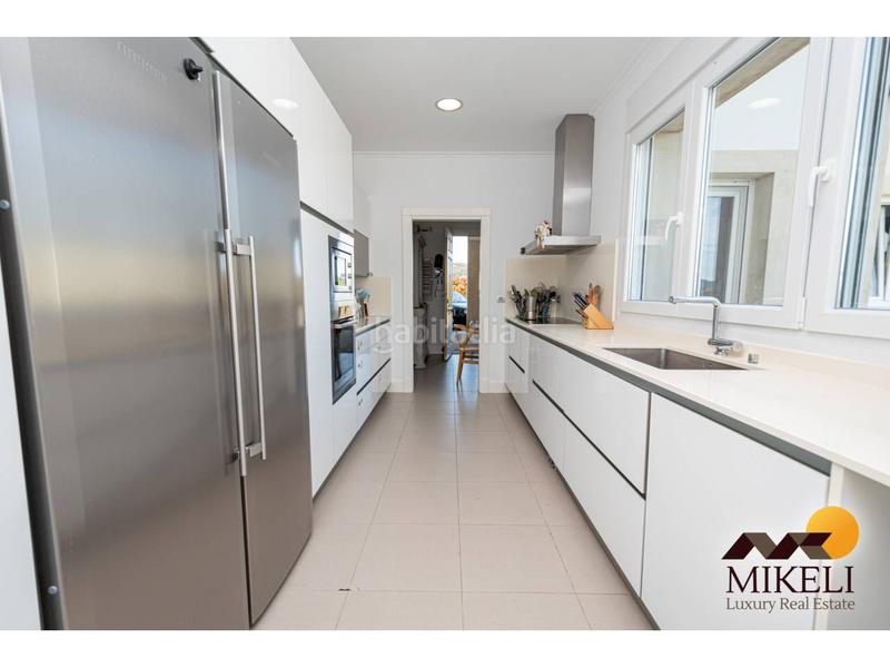 Foto 1ffedb11-c38c-4cd5-9692-1f16bce3eff4. Xalet amb calefacció aparcament piscina a Meruelo