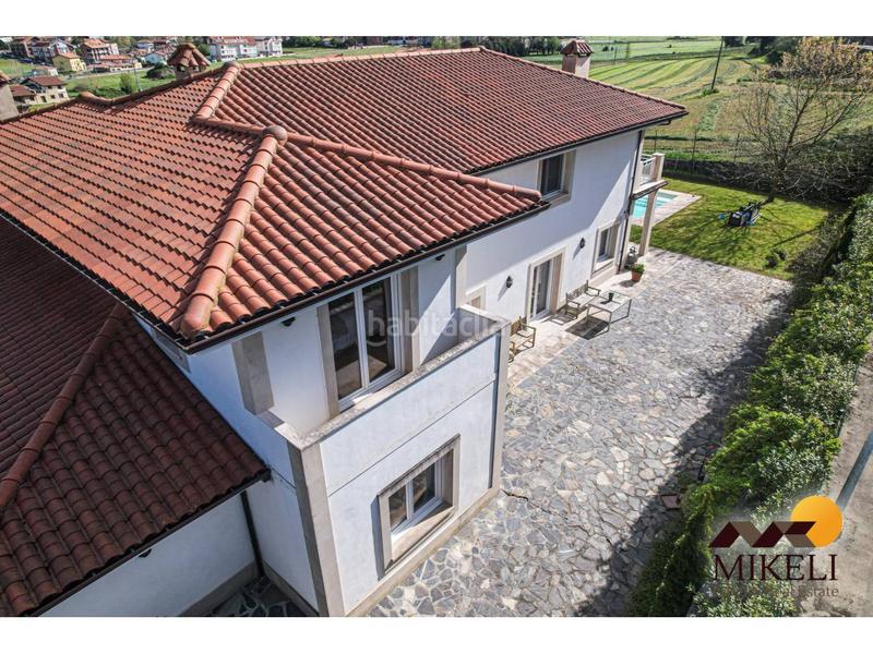 Foto 42cb8fe2-40ff-4514-a8bb-965ce163cfe6. Xalet amb calefacció aparcament piscina a Meruelo