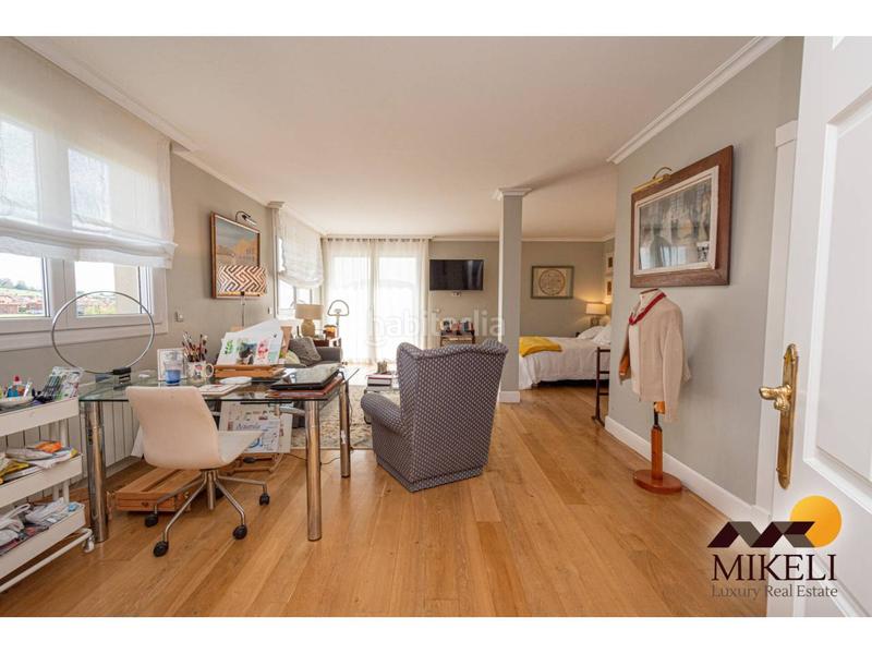 Foto 4b542706-7b76-4928-824b-f0a30f4d75c9. Xalet amb calefacció aparcament piscina a Meruelo