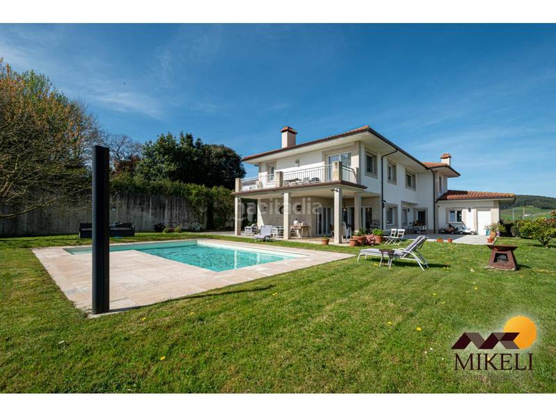 Foto 579be9e4-982f-4191-8c2b-38f90b41f342. Xalet amb calefacció aparcament piscina a Meruelo