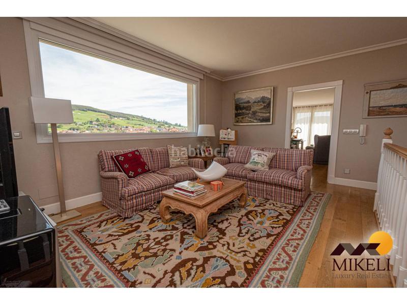 Foto 704ace88-6314-4f17-abb5-9b43cfaf02a8. Xalet amb calefacció aparcament piscina a Meruelo