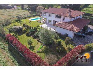 Chalet à Mazo 16a. Majestuosa casa en venta en san mamés de meruelo