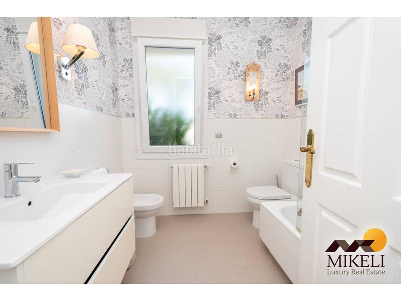 Foto c12e5938-54a7-4fdc-8826-af447a65d60c. Xalet amb calefacció aparcament piscina a Meruelo