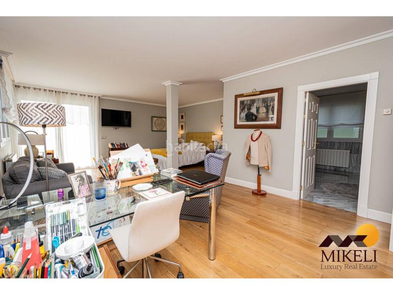 Foto d59f05d5-c72f-467f-8753-939cfbb90c8b. Xalet amb calefacció aparcament piscina a Meruelo