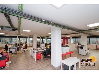 Local Comercial en Cerrada 23