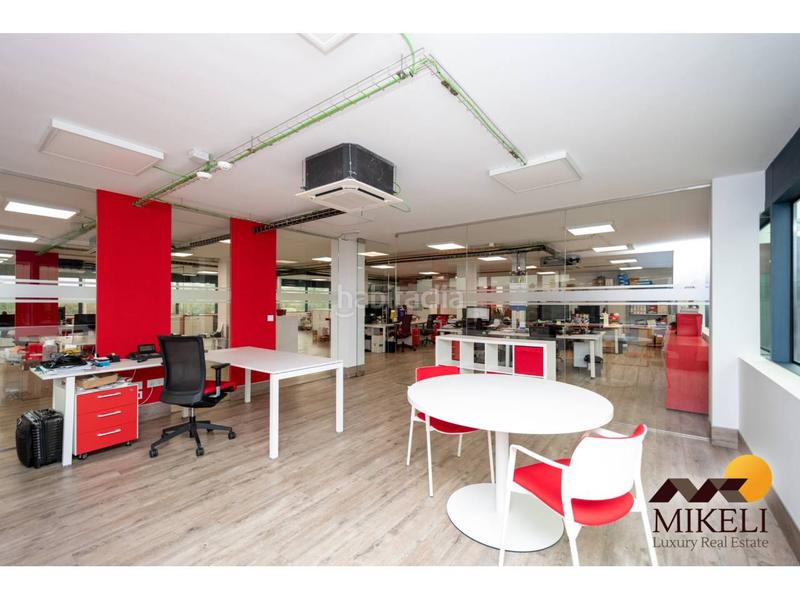 Foto 847183fa-e2ce-4129-a8eb-a3c0ca9b5eb3. Alquiler local comercial edificio exclusivo de oficinas en alquiler en Maliaño en Camargo