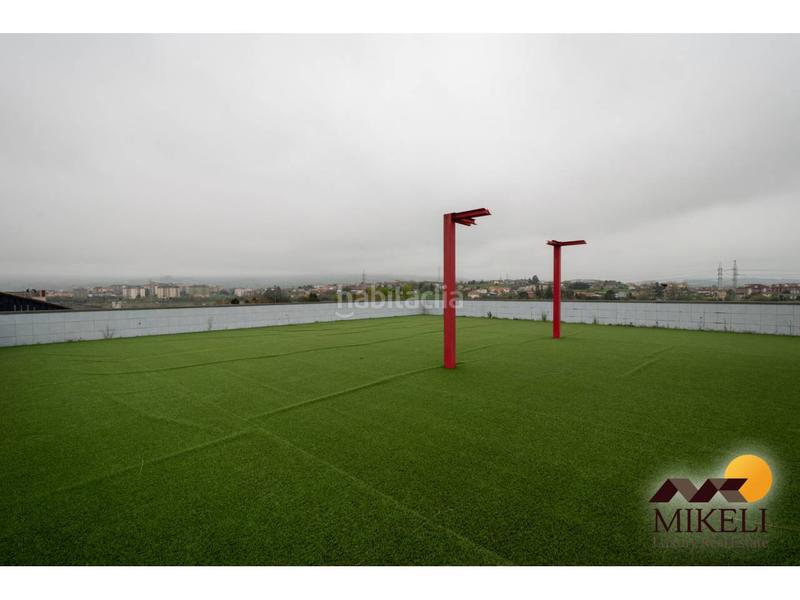 Foto a18f8e56-b041-4a28-9df2-ecee7ad61e67. Alquiler local comercial edificio exclusivo de oficinas en alquiler en Maliaño en Camargo
