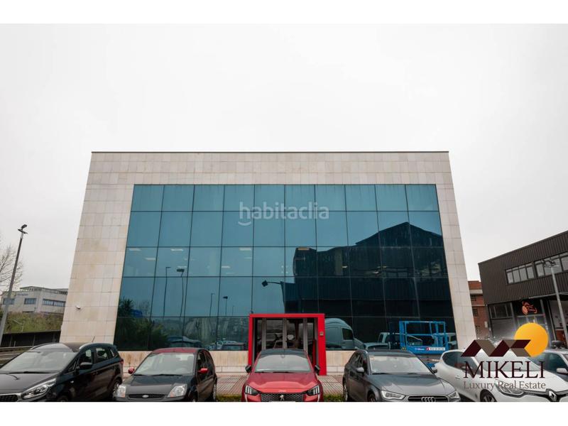 Foto a5e7e3bf-ee66-4752-8ac3-37bdcc8db74d. Alquiler local comercial edificio exclusivo de oficinas en alquiler en Maliaño en Camargo