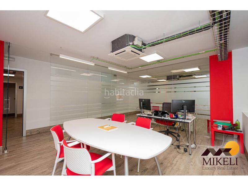 Foto bd81e99b-e8a9-456b-be81-ab6dd7d933ec. Alquiler local comercial edificio exclusivo de oficinas en alquiler en Maliaño en Camargo