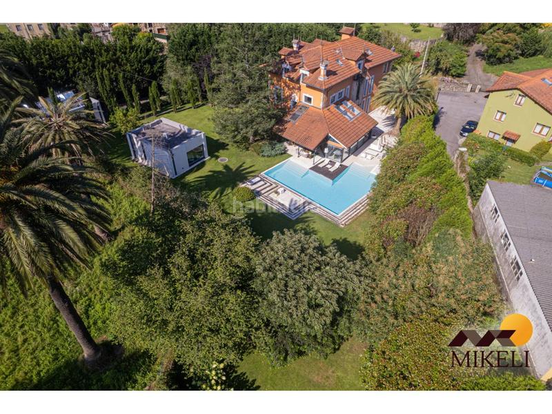 Foto b8ba5e6e-2dfb-480b-9b9d-b0762312c315. Chalet preciosa villa en el pueblo de hermosa de cudeyo en Medio Cudeyo