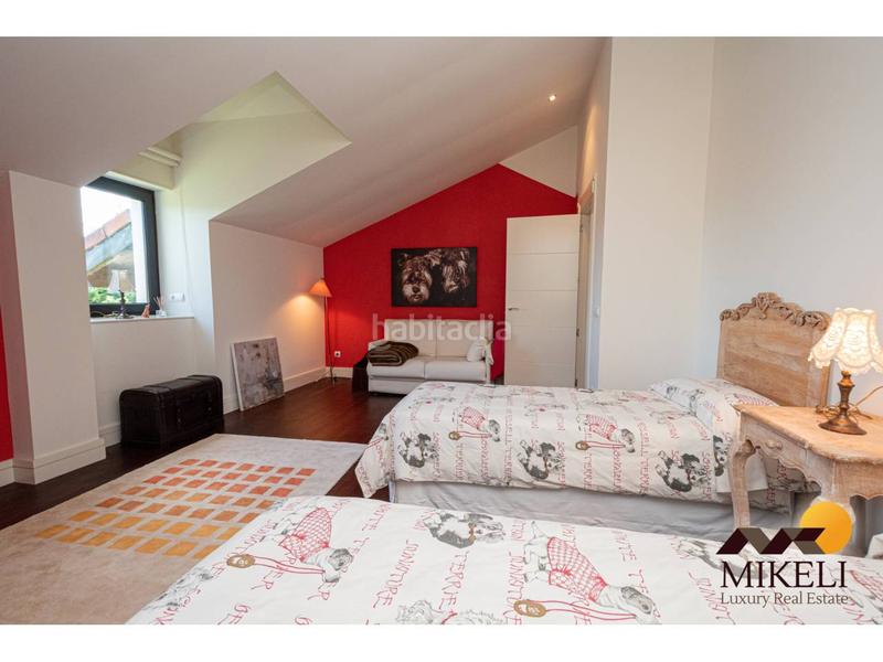 Foto d9de2b73-5424-4c4a-8f2e-2f1c33f3505f. Chalet preciosa villa en el pueblo de hermosa de cudeyo en Medio Cudeyo
