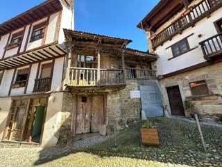 Pis  Obispo. Edificio en venta en potes para edificar 514 m2