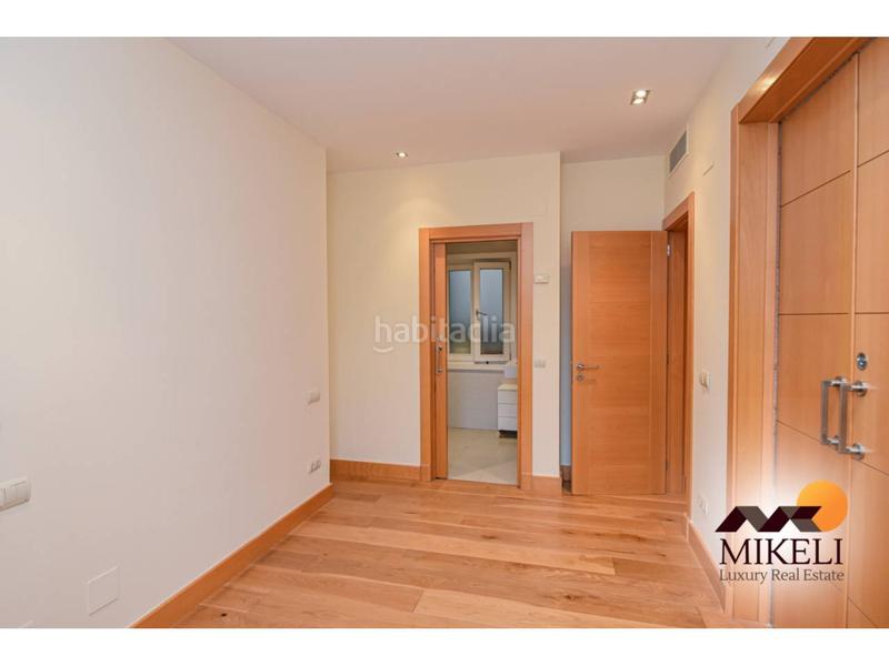 Foto 69bd0ea9-2fad-4c38-b32c-16269af1b648. Piso  en venta en puerto chico39004 en Centro - Ayuntamiento Santander