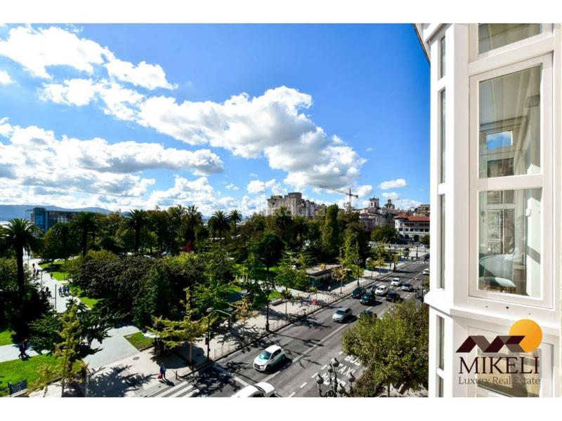 Foto 960cb615-a6c9-4fbc-af7b-5b1f83f00760. Piso  en venta en puerto chico39004 en Centro - Ayuntamiento Santander