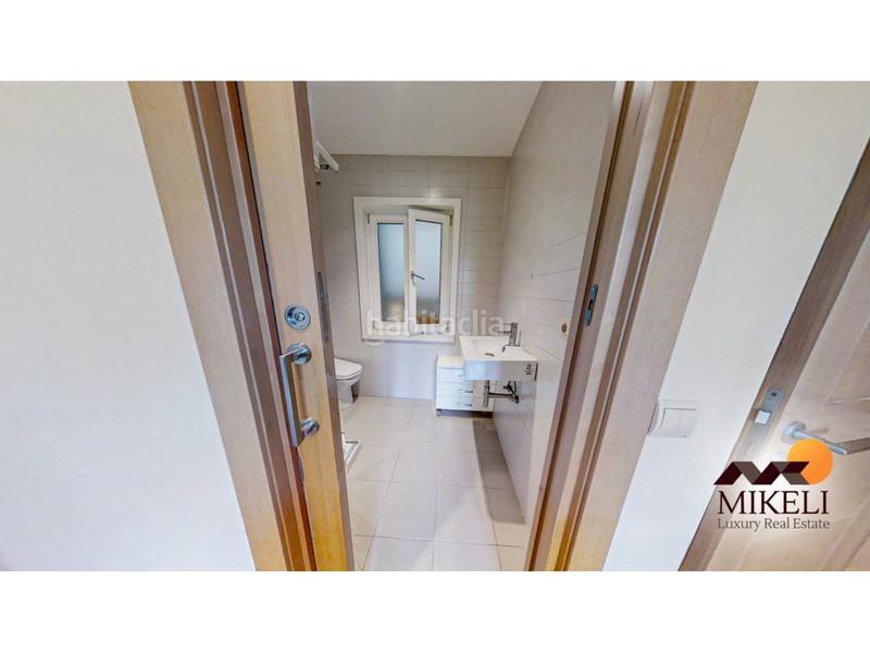 Foto fe6e6b66-c438-4686-a4e1-e31bb7c2ce1e. Piso  en venta en puerto chico39004 en Centro - Ayuntamiento Santander