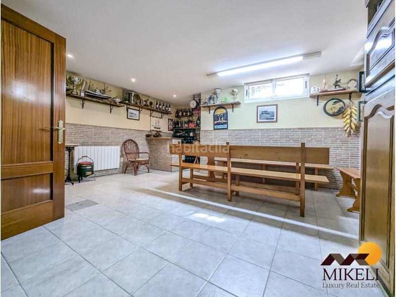 Foto 00e1494a-1d0f-4df5-84b9-515d1c264ec7. Casa extraordinario chalet independiente en venta en adarzo en Santander