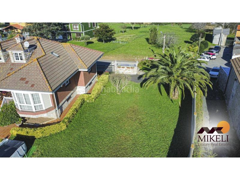 Foto 027c0ce1-738e-4e81-ade7-df354beb0785. Casa extraordinario chalet independiente en venta en adarzo en Santander