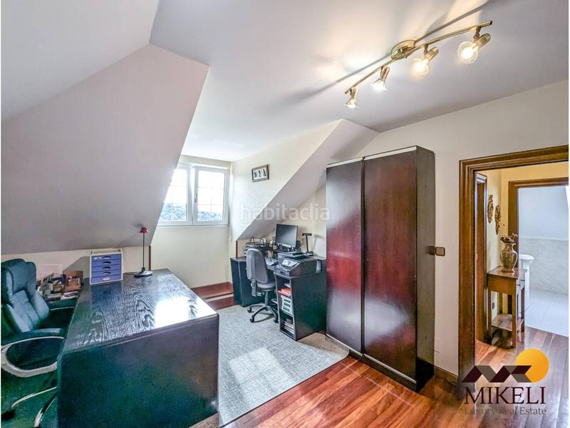 Foto 7f101a4c-5d86-4b04-b1bf-d70e80c1896d. Casa extraordinario chalet independiente en venta en adarzo en Santander