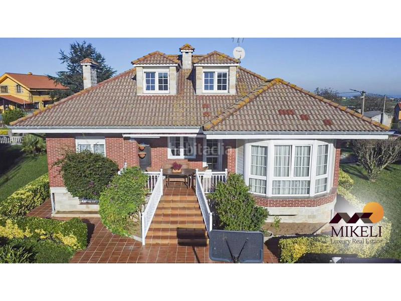 Foto 957addc5-7320-43f6-8c63-9a43d74e429f. Casa extraordinario chalet independiente en venta en adarzo en Santander