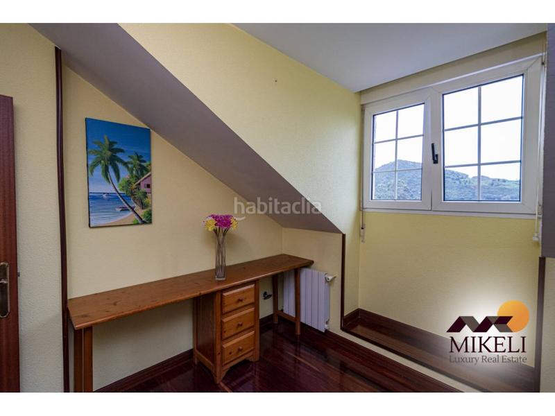 Foto 9b49b859-a786-47d8-90af-548ab1780e80. Casa extraordinario chalet independiente en venta en adarzo en Santander