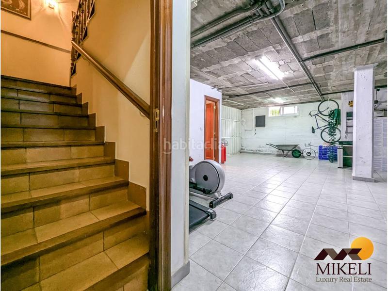 Foto b7b477d3-6ac5-45bd-8a72-49b47c5cf767. Casa extraordinario chalet independiente en venta en adarzo en Santander