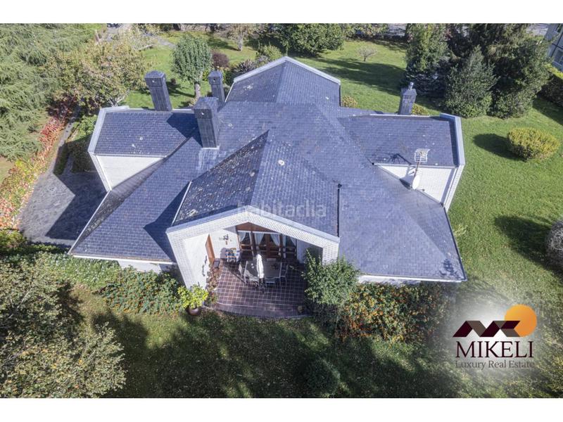 Foto 33f6f523-95e5-4266-8436-3661a46587a8. Casa chalet unifamiliar en venta en villapresente en Reocín