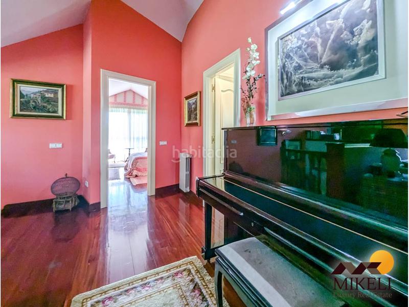 Foto a06d5fae-a6f3-41ed-bbe4-a702ac91b0a4. Casa chalet unifamiliar en venta en villapresente en Reocín