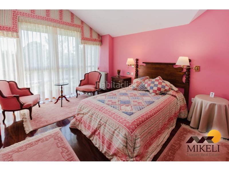 Foto bf7f94c0-ab7a-43ca-88d7-860f3feed4af. Casa chalet unifamiliar en venta en villapresente en Reocín