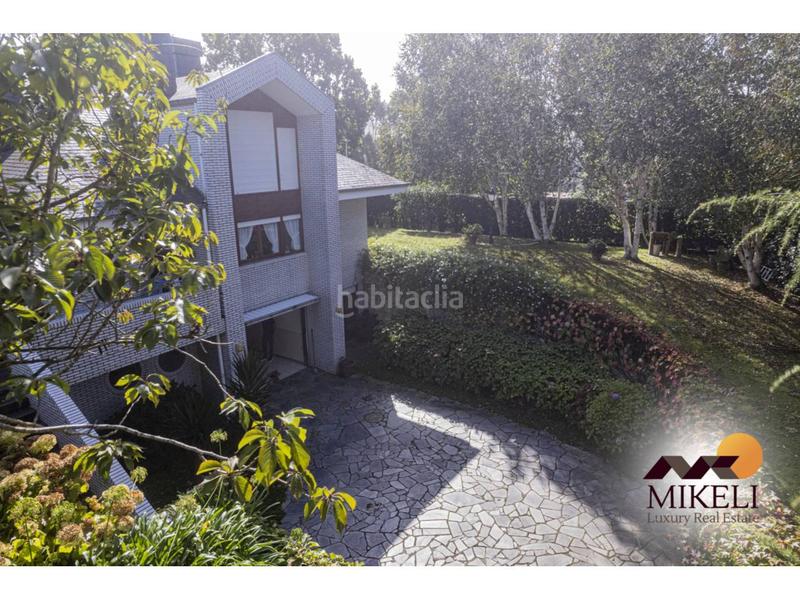 Foto bfa918f8-b440-4704-9040-a4dfa9e2d4a9. Casa chalet unifamiliar en venta en villapresente en Reocín