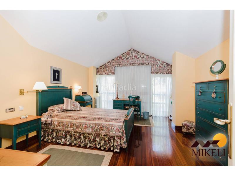 Foto c528f519-8823-4763-9fc9-4d078b6ad5e3. Casa chalet unifamiliar en venta en villapresente en Reocín