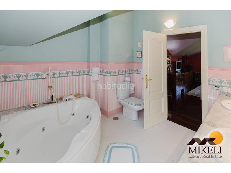 Foto cdc25fa7-aead-4193-8252-721b4a7b3282. Casa chalet unifamiliar en venta en villapresente en Reocín