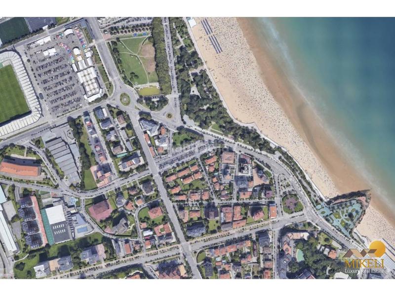 Foto 706491a6-c548-4dff-bab8-ff80b68ee293. Chalet  independiente frente a segunda playa dEl Sardinero, venta en mikeli en Santander