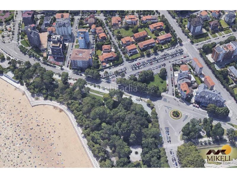 Foto 951384f5-1d43-4f38-84a8-0cb03a0a1d22. Chalet  independiente frente a segunda playa dEl Sardinero, venta en mikeli en Santander