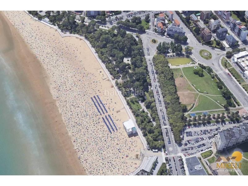 Foto d305a232-cae2-4b26-9b2a-1883308b8482. Chalet  independiente frente a segunda playa dEl Sardinero, venta en mikeli en Santander