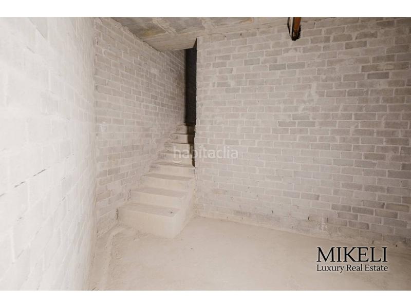 Foto 6cfdb6e8-2f4e-47ee-8391-8ae1e1bf3793. Local comercial local en venta a estrenar con salida de humos en Santander