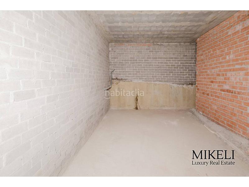 Foto 79fb2f58-9d6f-4285-85a2-11de4f7db73b. Local comercial local en venta a estrenar con salida de humos en Santander