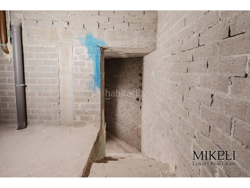 Foto e059737d-a1fe-4446-9a75-a3846027609d. Local comercial local en venta a estrenar con salida de humos en Santander