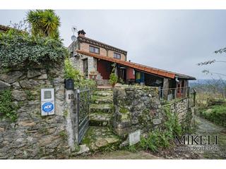 Haus in La becera 24. Casa en venta en helgueras, val de san vicente