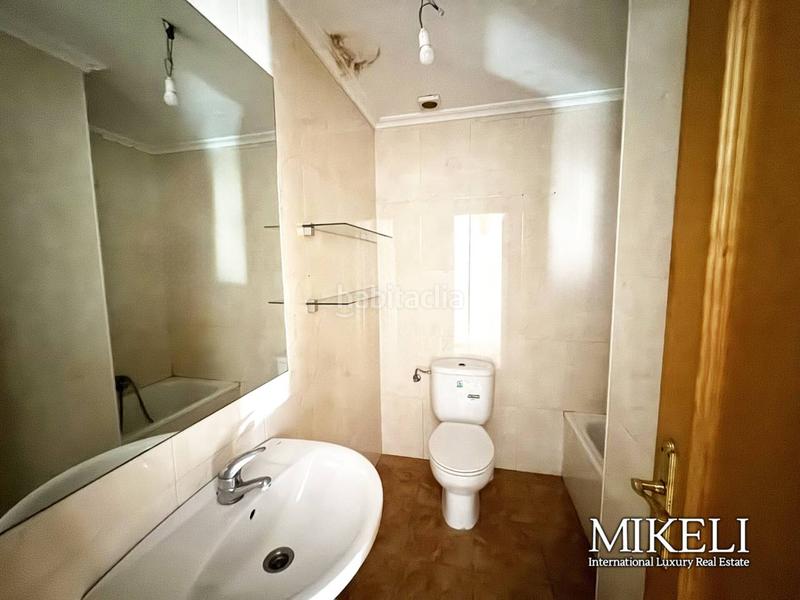 Foto 4e124d98-7f6b-46a2-bfbb-c35c51defaf7. Edificio  en venta en numanciasan fernando en Santander