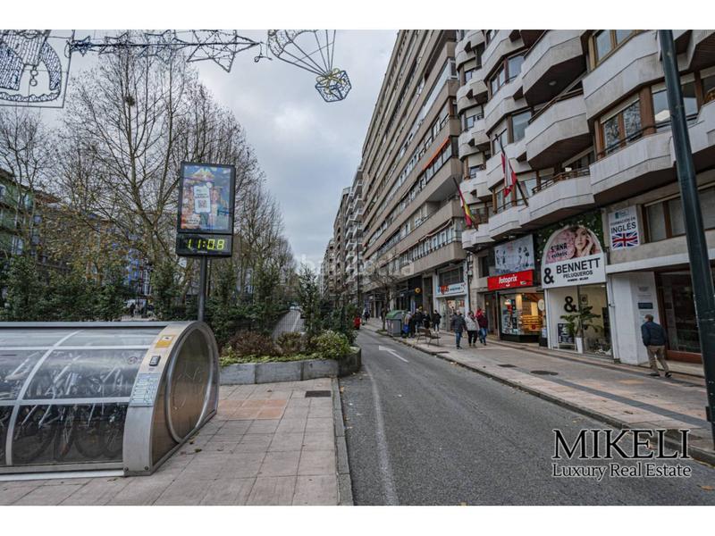 Foto 5f310d1d-a994-4c0a-b17d-e9024fcaa962. Edificio  en venta en numanciasan fernando en Santander
